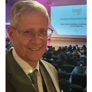 Professor Luis Felipe Medina Cabezas Doctor of Physical Therapy & Clinical Consultant for PHYSIOMED